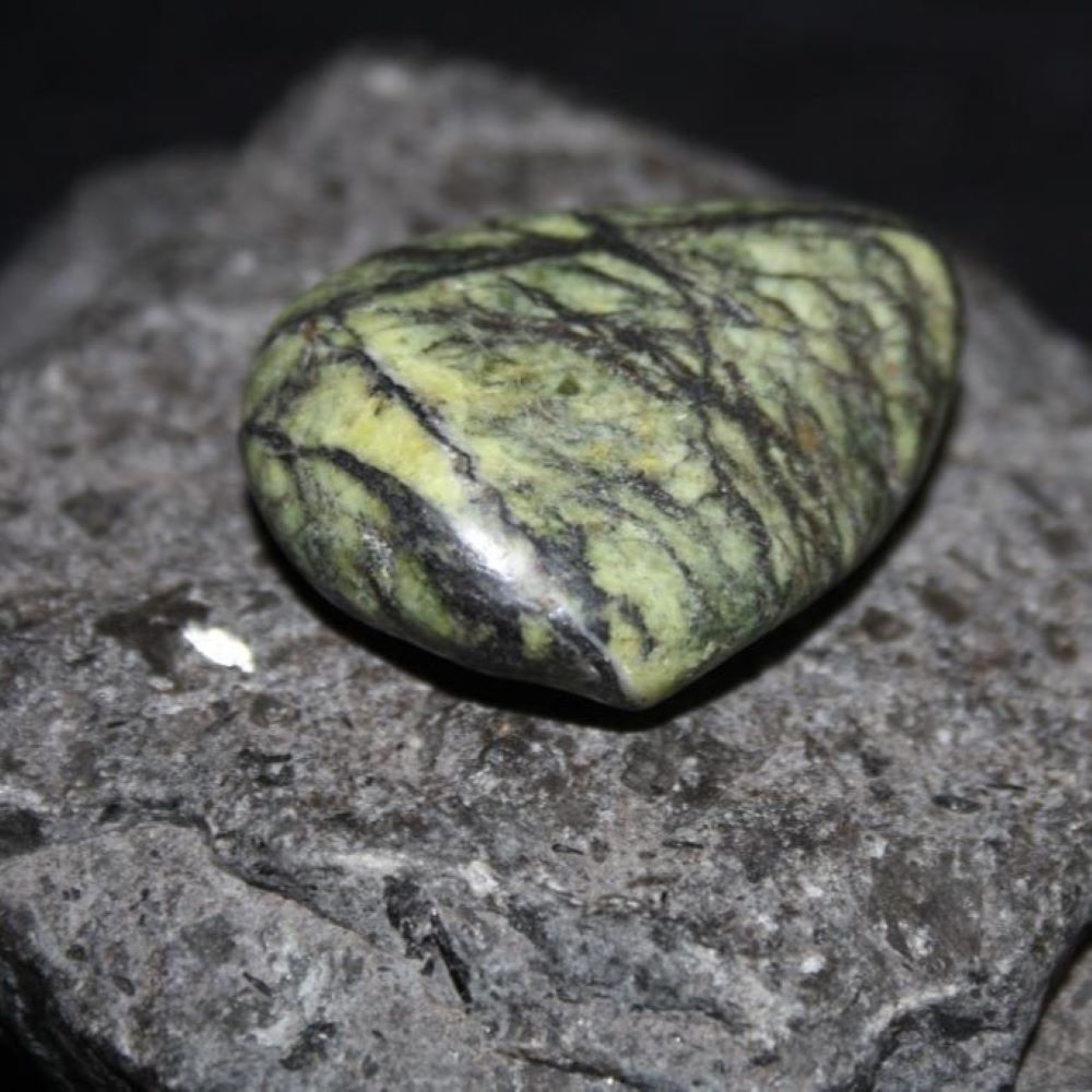 serpentin-trommelstein Serpentin Trommelstein