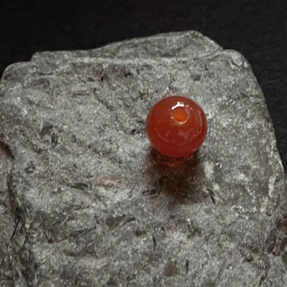 karneol-kugel-gebohrt Karneol Kugel gebohrt