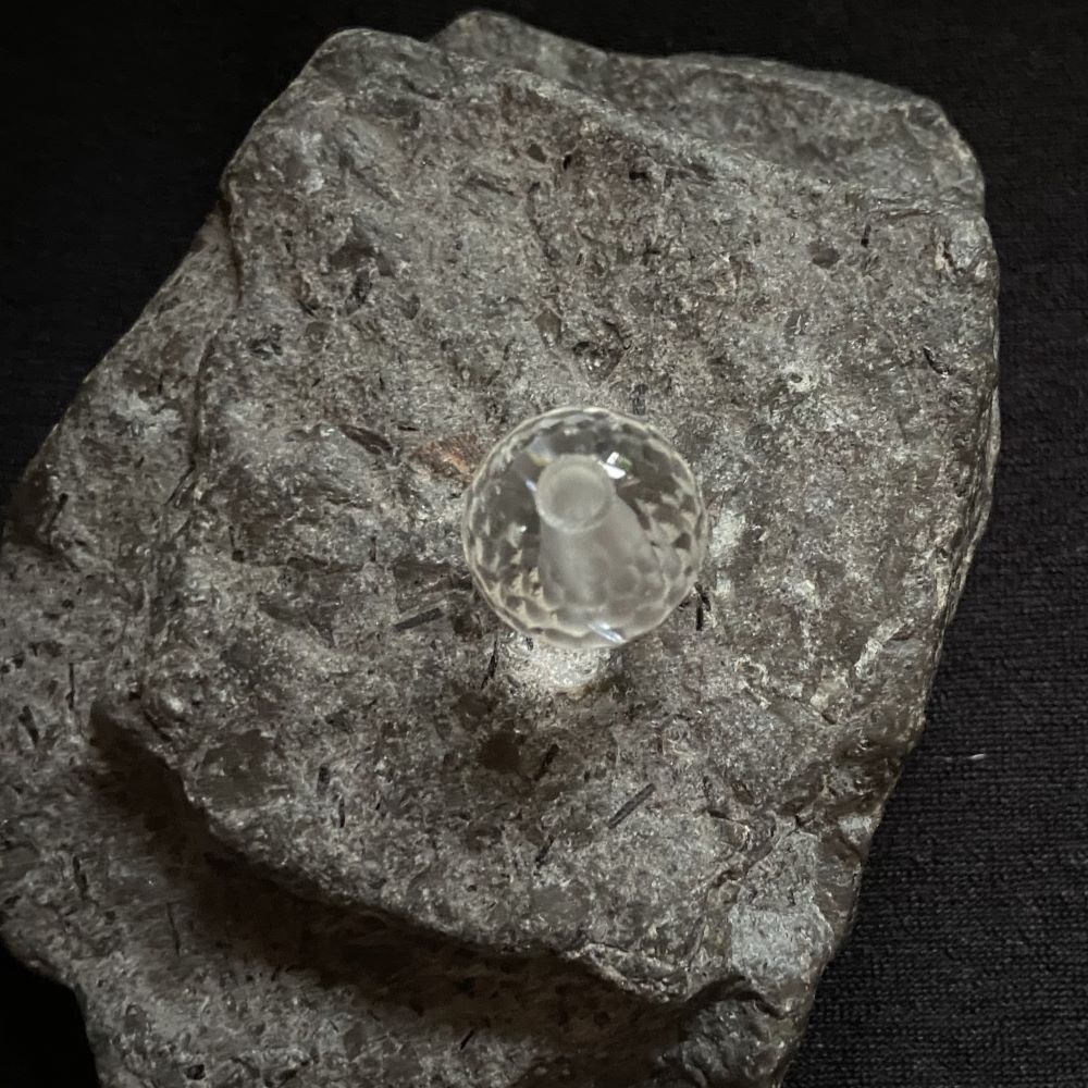 bergkristall-kugel-gebohrt-2 Bergkristall Kugel gebohrt