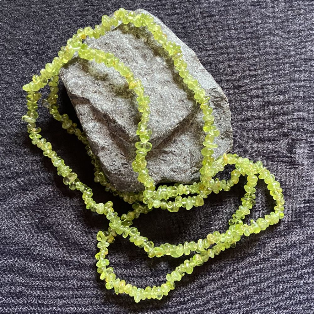 peridot-splitterkette-endlos-1 Peridot Splitterkette endlos