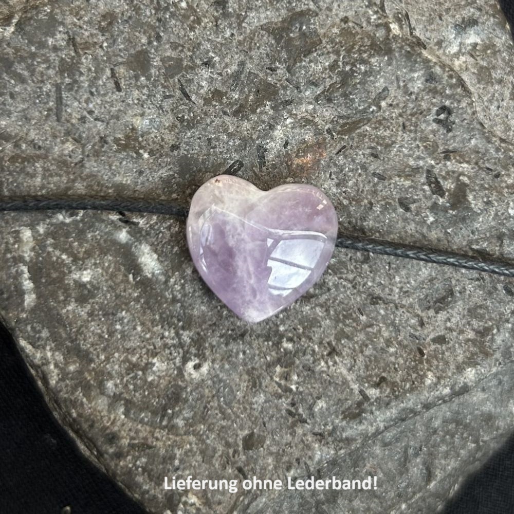 kleiner Herz Anhänger aus Amethyst