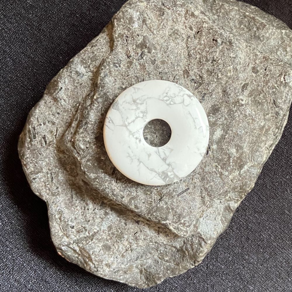 magnesit-donut-anhaenger-2 Donut Anhänger Magnesit